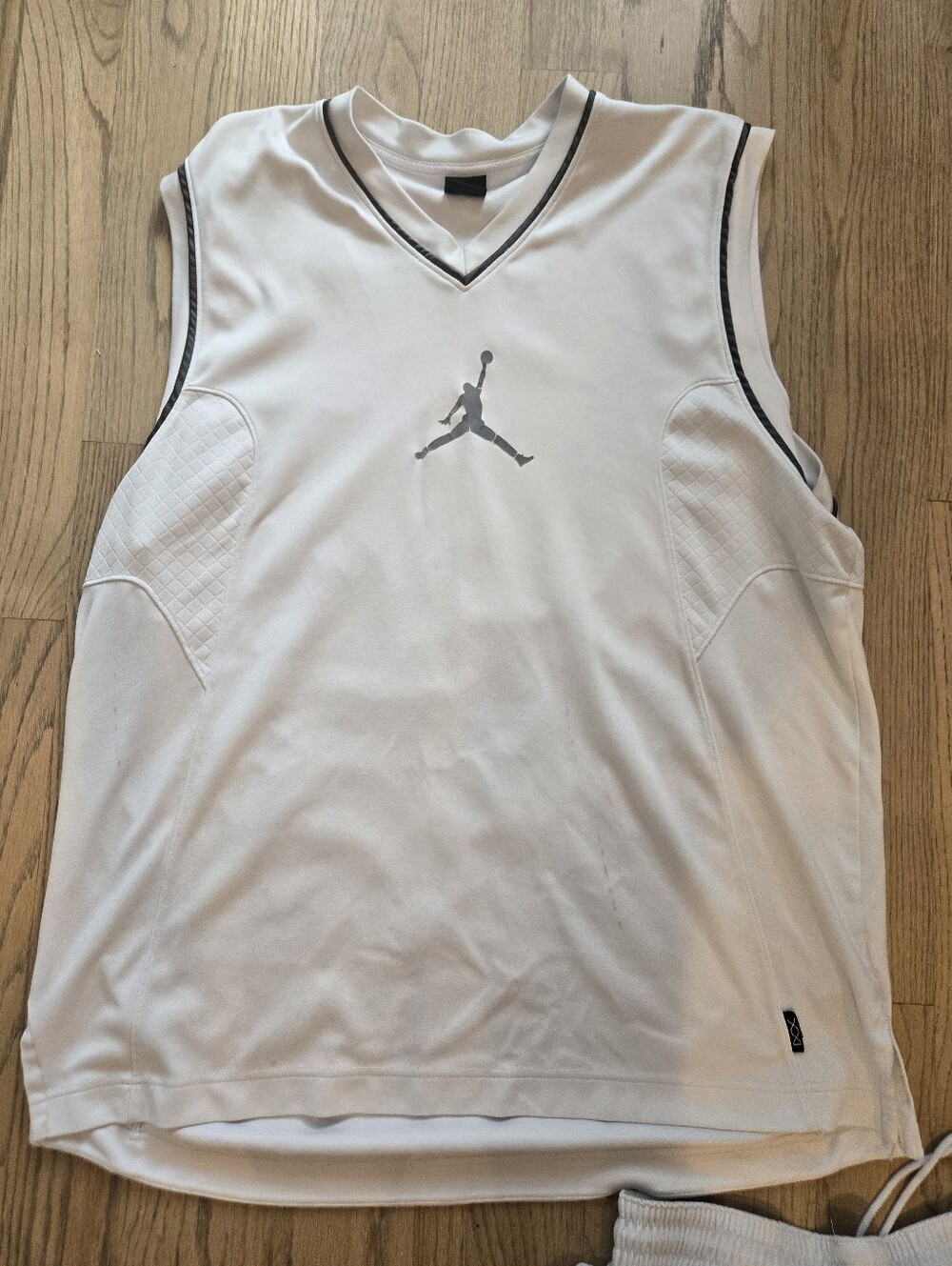 Jordan White Sleeveless Basketball Jersey with Gray Jumpman